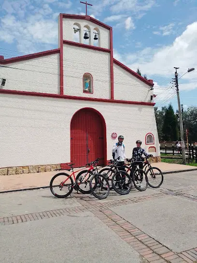 Iglesia La Plazuela maria auxiliadora