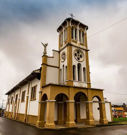 Templo Parroquia Jongovito