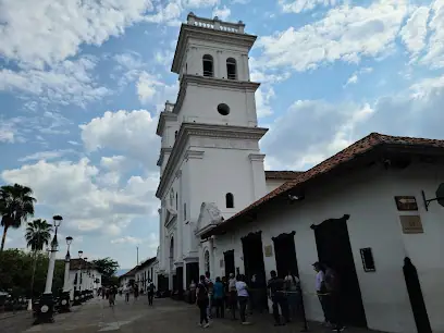 Basílica menor Señor de los Milagros (Parroquia San Juan Bautista)