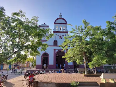Templo Santiago El Mayor - Parroquia Santiago Apóstol de Tolú