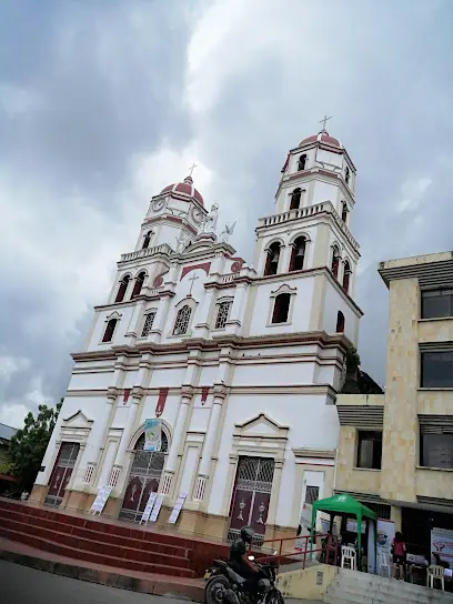 Iglesia Guamo Santa Ana