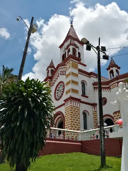 Catedral Nuestra Señora De Lourdes